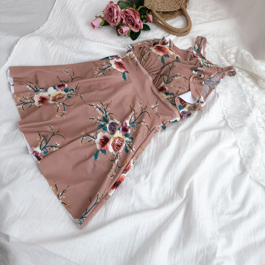 <b><p>Eve flow One Piece Bikini Cute swimsuit Holiday</p></b><b><p>イブ フラワー ワンピースビキニ かわいい水着 休暇コーディネート 活動性を手に入れた</p></b><br /><br /><p align='center'>