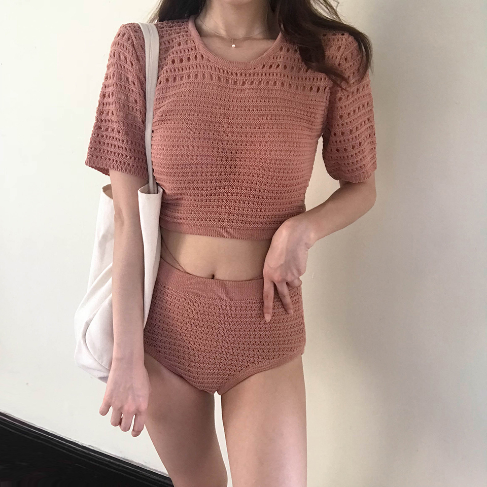 <b><p>innocence reversal Backless Short neat biki</p></b><b><p>清純 反転 バックレス 半袖 ニット ビキニ 3色 マグニフィセント ユニーク カジュアル水着</p></b><br /><br /><p align='center'>