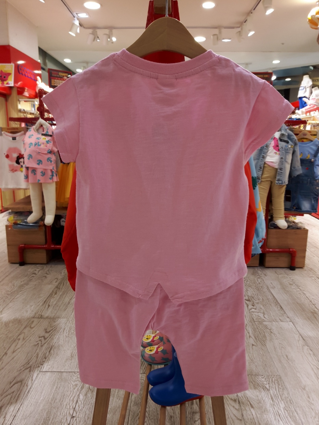 <b><p>Kokorita Pink pong Shark family Summer Set</p></b><b><p>ゴマゾウタ ピンクポン サメの家族 夏セット CESM823UP1 幼 かわいい</p></b><br /><br /><p align='center'>