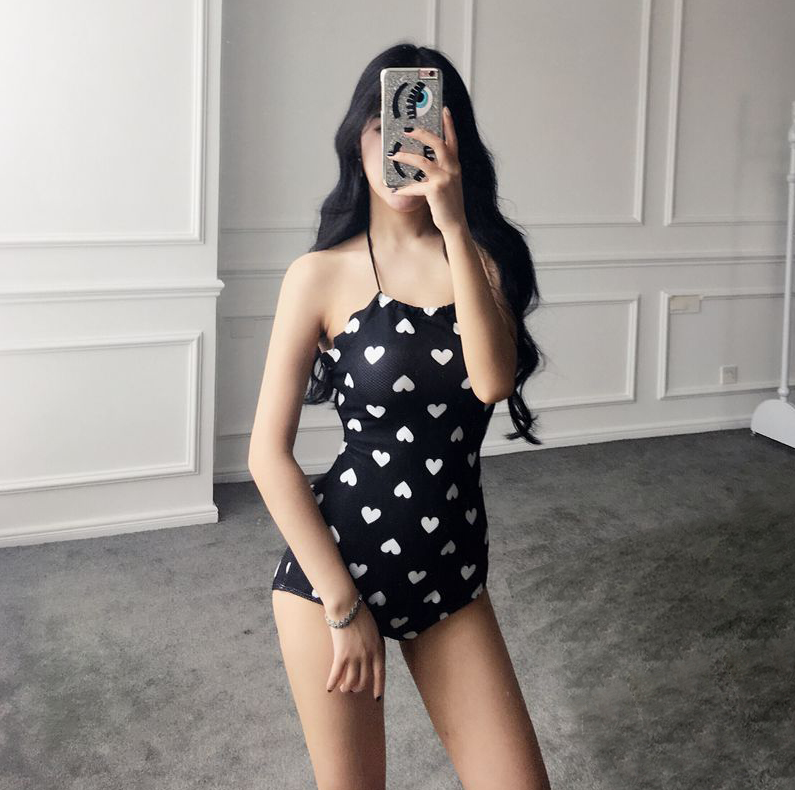 <b><p>heart Halter Monokini One piece swimsuit</p></b><b><p>ハート ホルターネック モノキニ ワンピース水着 バカンス 女性コーディネ ビーチウエアル</p></b><br /><br /><p align='center'>