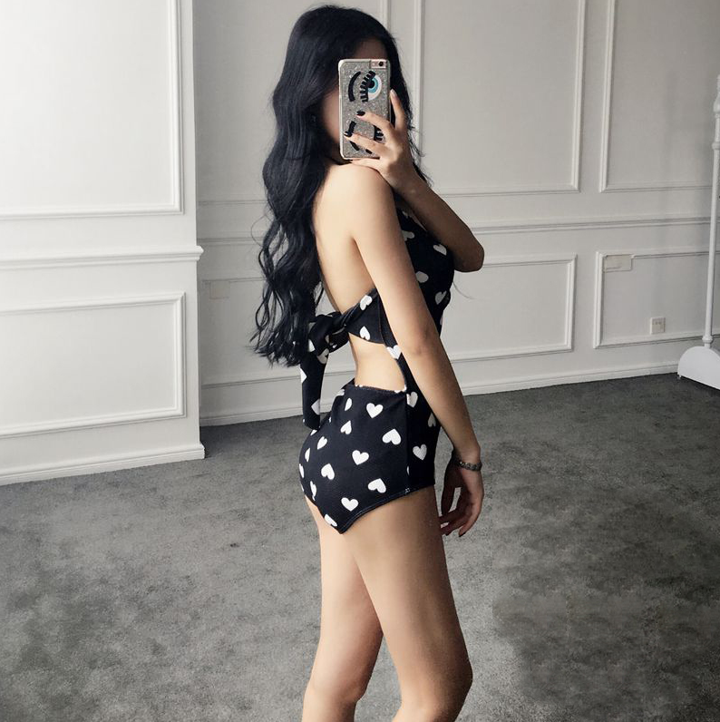 <b><p>heart Halter Monokini One piece swimsuit</p></b><b><p>ハート ホルターネック モノキニ ワンピース水着 バカンス 女性コーディネ ビーチウエアル</p></b><br /><br /><p align='center'>