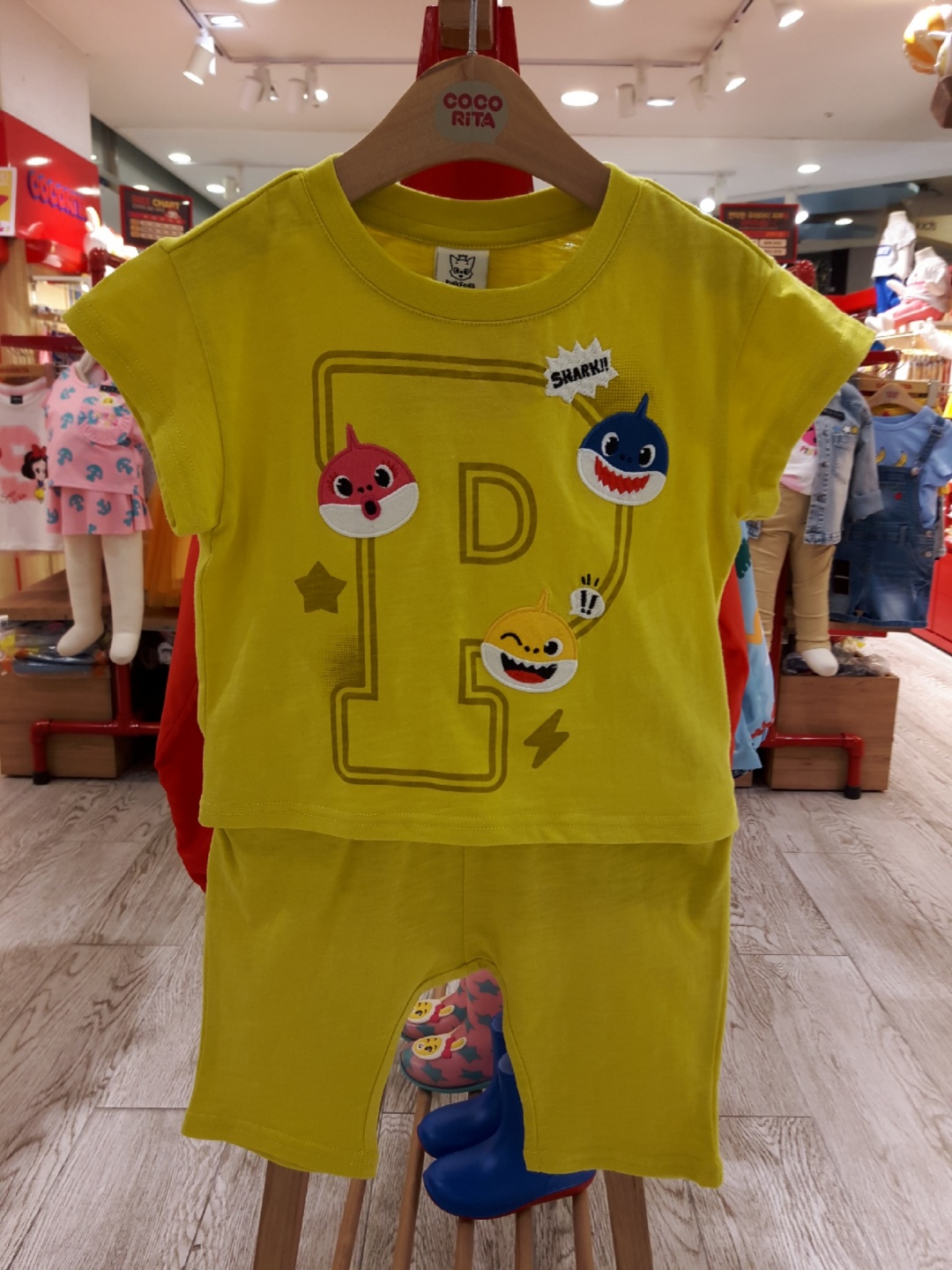 <b><p>Kokorita Pink pong Shark family Summer Set</p></b><b><p>ゴマゾウタ ピンクポン サメの家族 夏セット CESM823UP1 幼 かわいい</p></b><br /><br /><p align='center'>