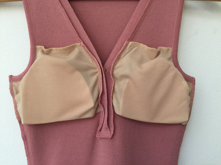 <b><p>button neat piece Mokini swimsuit 4 colors</p></b><b><p>ボタン ニット ワンピース モノキニ 水着 4 色 スタイル バカンスルック リゾートビーチ</p></b><br /><br /><p align='center'>