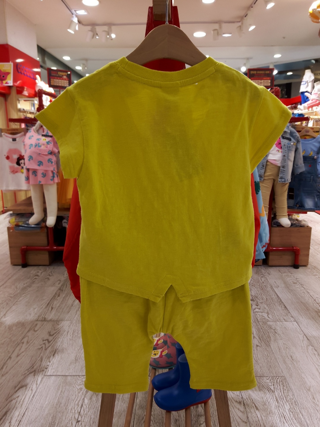 <b><p>Kokorita Pink pong Shark family Summer Set</p></b><b><p>ゴマゾウタ ピンクポン サメの家族 夏セット CESM823UP1 幼 かわいい</p></b><br /><br /><p align='center'>