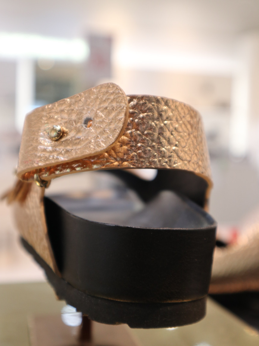 <b><p>Shu Comma Bonnie Spike DA2AM18402PIK Resort</p></b><b><p>シューコンマみる スパイクG DA2AM18402PIK リゾートルックコーディネート</p></b><br /><br /><p align='center'>