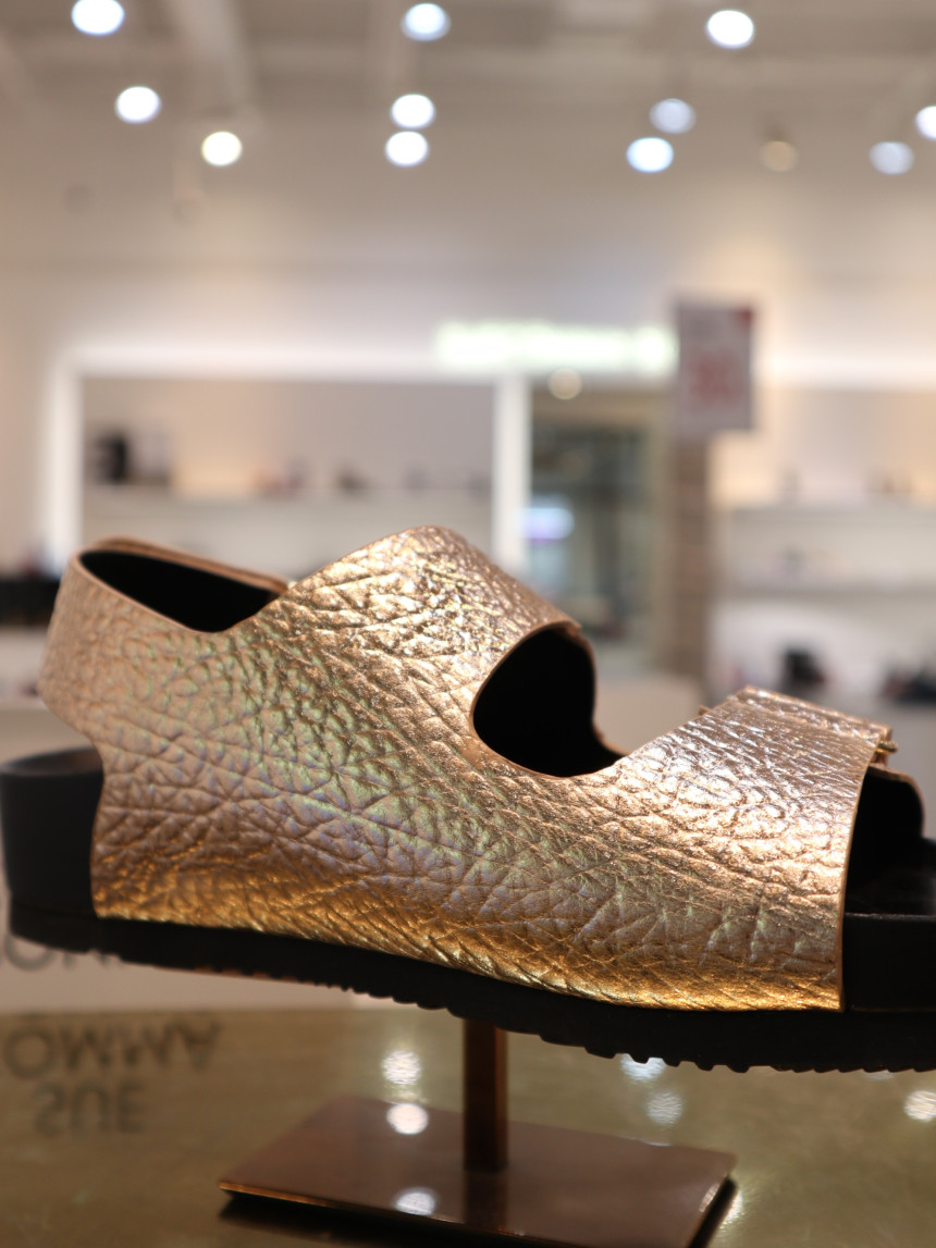 <b><p>Shu Comma Bonnie Spike DA2AM18402PIK Resort</p></b><b><p>シューコンマみる スパイクG DA2AM18402PIK リゾートルックコーディネート</p></b><br /><br /><p align='center'>