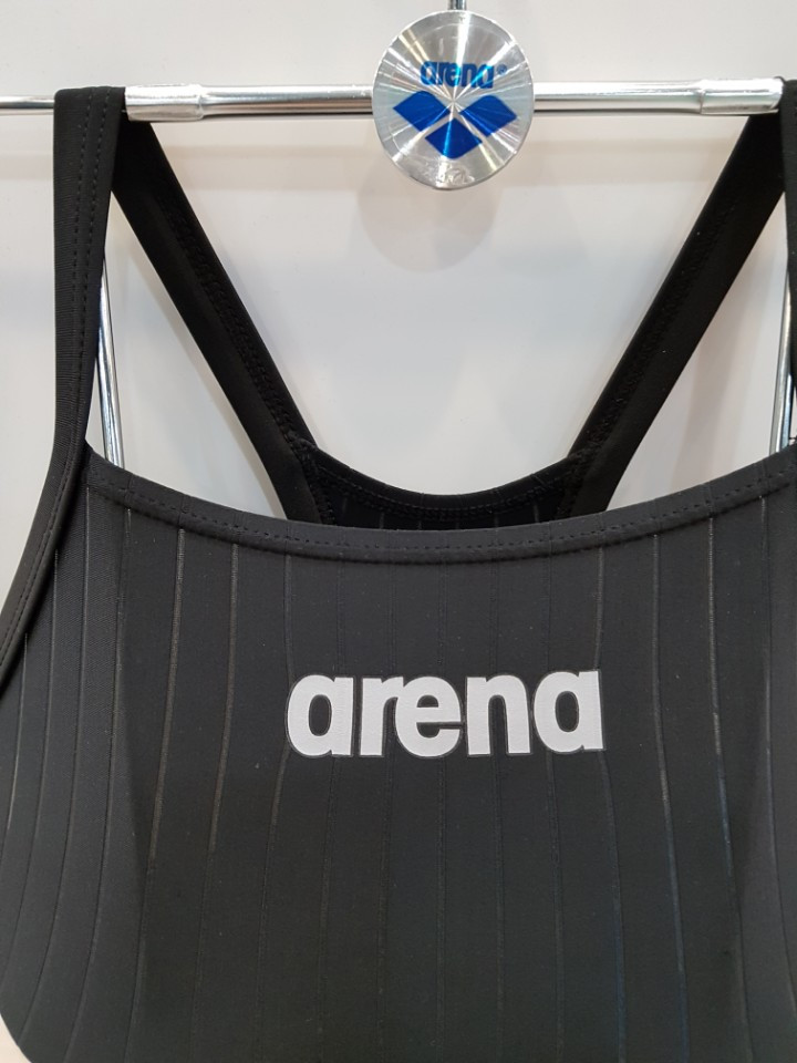 <b><p>Arena One-piece swimsuit for black pyer AUSCO02</p></b><b><p>アリーナ ブラック選手用ワンピース水着 AUSCO02</p></b><br /><br /><p align='center'>