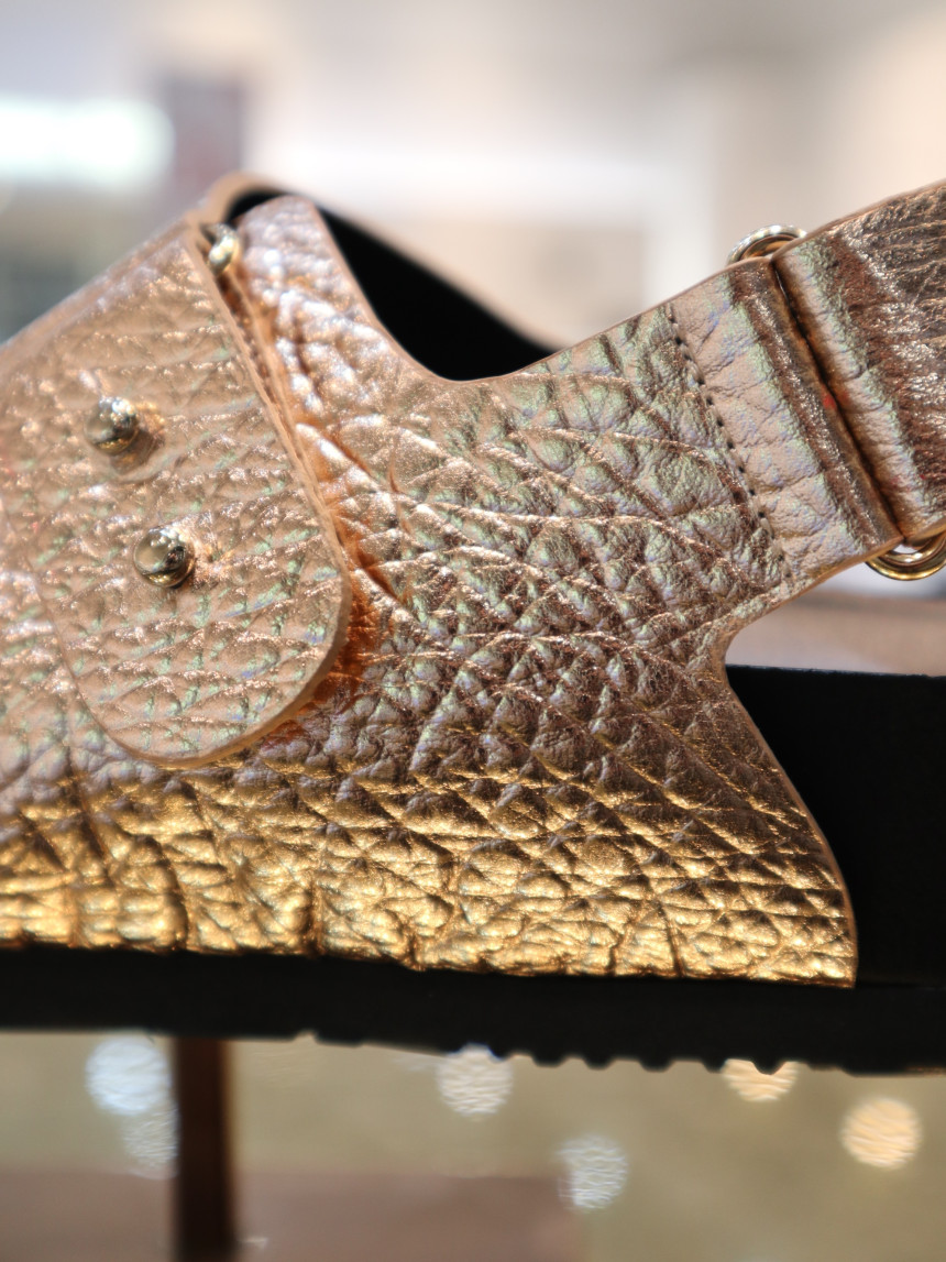 <b><p>Shu Comma Bonnie Spike DA2AM18402PIK Resort</p></b><b><p>シューコンマみる スパイクG DA2AM18402PIK リゾートルックコーディネート</p></b><br /><br /><p align='center'>