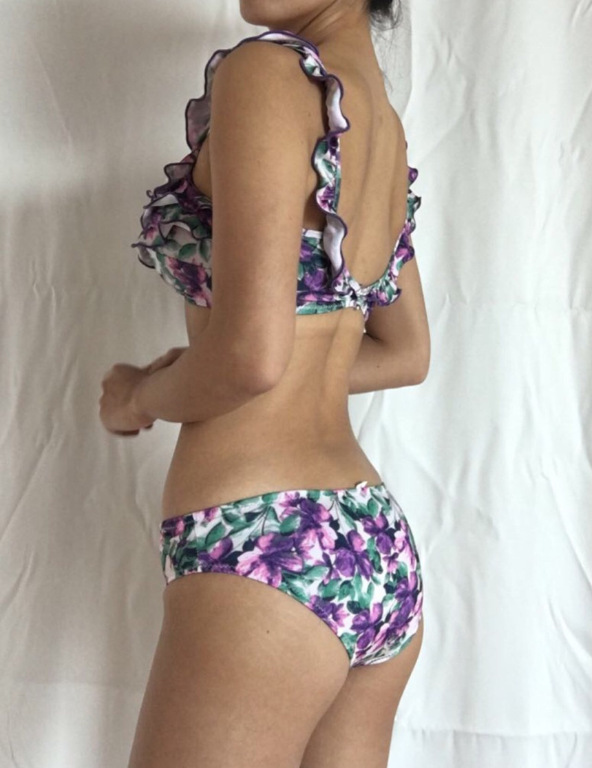 <b><p>Pansy Flower Frill bikini swimsuit 2cor pattn</p></b><b><p>パンジーフラワー フリル ビキニ 水着 2色 パターン 2pcs女性服 セット モノ</p></b><br /><br /><p align='center'>