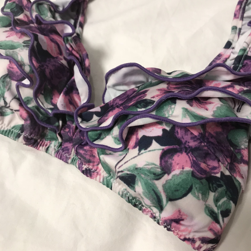<b><p>Pansy Flower Frill bikini swimsuit 2cor pattn</p></b><b><p>パンジーフラワー フリル ビキニ 水着 2色 パターン 2pcs女性服 セット モノ</p></b><br /><br /><p align='center'>