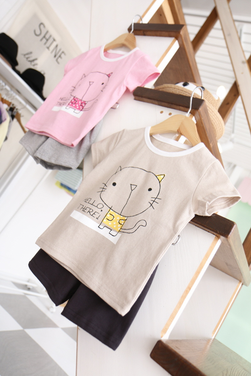<b><p>Planning Specials Picture cat Top bottom</p></b><b><p>企画特価 図猫 上下セット クール韓服 デイリック普段着 幼スーツ 福コーディネート</p></b><br /><br /><p align='center'>
