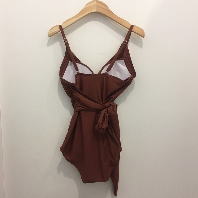 <b><p>black Same day shipping ribbon Moki V ne</p></b><b><p>黒 即日発送 ラップ リボン モノキニ Vネック ワンピース 水着 キャ内蔵 ワイヤーあり</p></b><br /><br /><p align='center'>