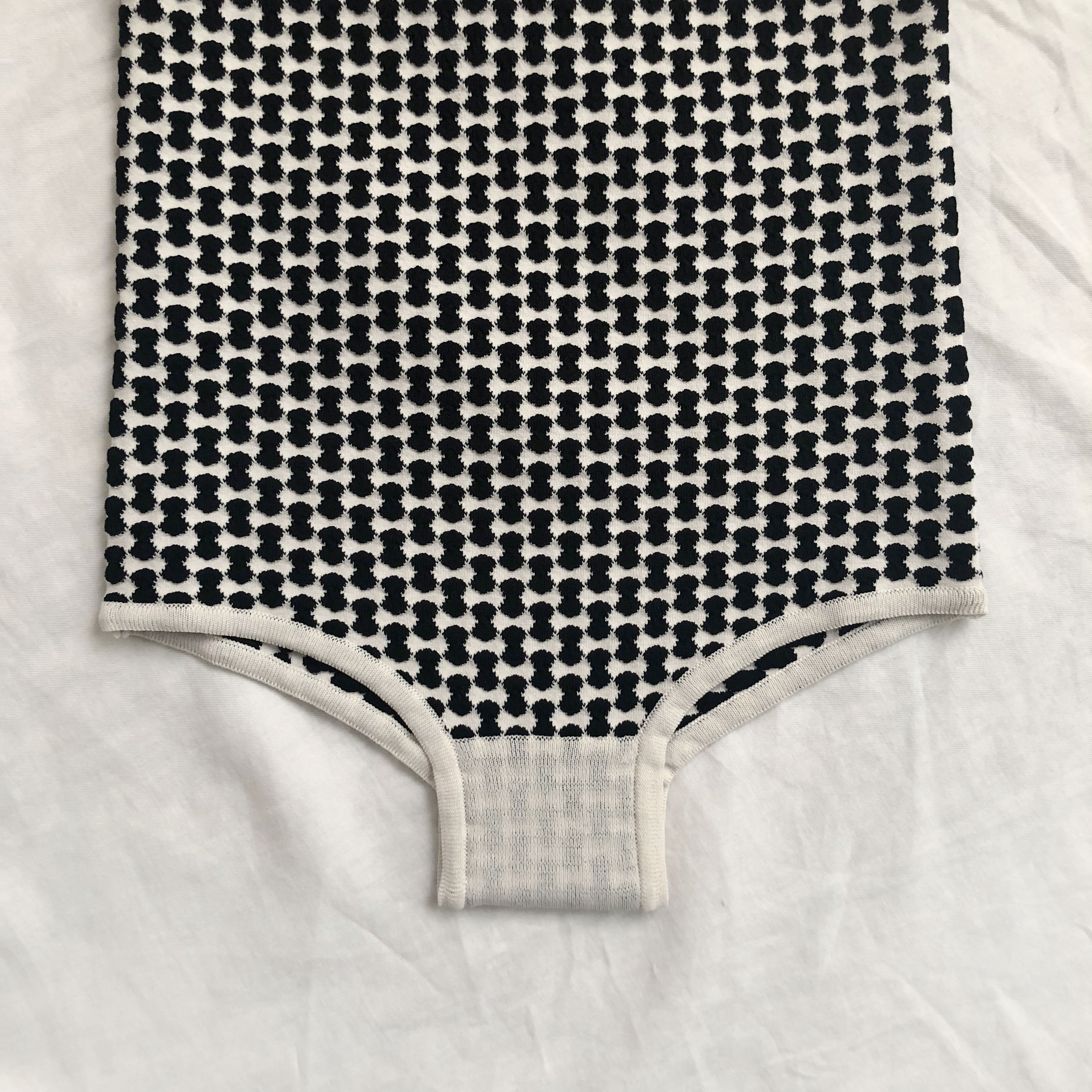 <b><p>Hepburn neat Swim Suits kn ssu 3color bikini</p></b><b><p>ヘップバーン ニット スイム スーツ 水泳 3色 ビキニ モノ リゾートルック 夏</p></b><br /><br /><p align='center'>