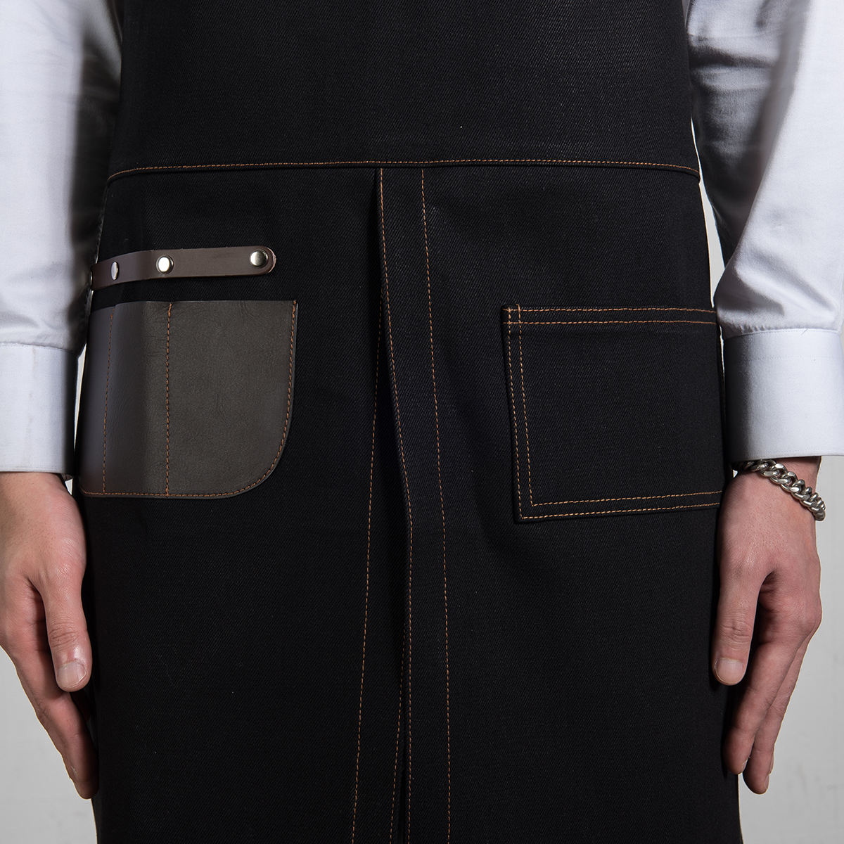 칸데오레더 공방 미용실 카페 앞치마 미용사 바리스타 앞치마 가죽 데님앞치마 지프 블랙