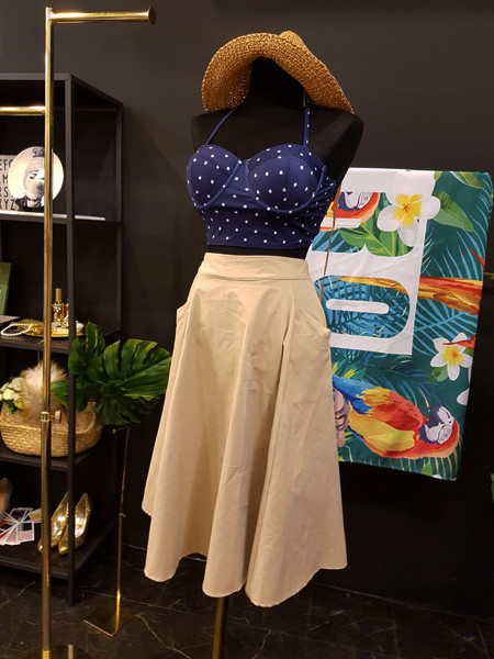 <b><p>Mourning Body cover Mare dot volume Wopom</p></b><b><p>無排 体型カバー マリン ドット ボリューム ワンポン ホルター ハイウエスト ビキニ</p></b><br /><br /><p align='center'>