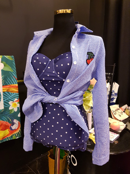 <b><p>Mourning Body cover Mare dot volume Wopom</p></b><b><p>無排 体型カバー マリン ドット ボリューム ワンポン ホルター ハイウエスト ビキニ</p></b><br /><br /><p align='center'>