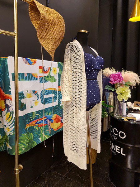 <b><p>Mourning Body cover Mare dot volume Wopom</p></b><b><p>無排 体型カバー マリン ドット ボリューム ワンポン ホルター ハイウエスト ビキニ</p></b><br /><br /><p align='center'>