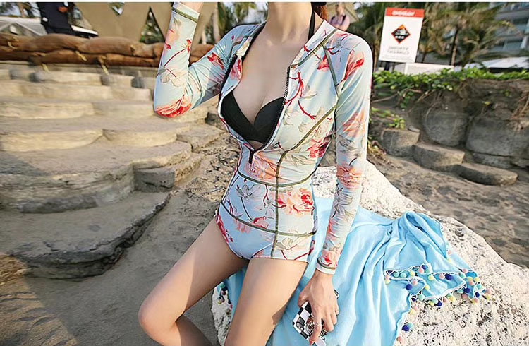 <b><p>Zimmerman flow Long sleeve Moki Rashguard</p></b><b><p>ジマーマン フラワー 長袖 モノキニ ラッシュガード 女性のビーチウエアドレス バカンスルック</p></b><br /><br /><p align='center'>