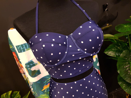 <b><p>Mourning Body cover Mare dot volume Wopom</p></b><b><p>無排 体型カバー マリン ドット ボリューム ワンポン ホルター ハイウエスト ビキニ</p></b><br /><br /><p align='center'>