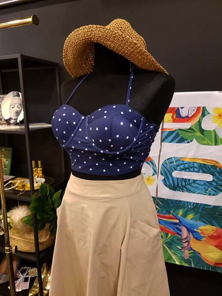 <b><p>Mourning Body cover Mare dot volume Wopom</p></b><b><p>無排 体型カバー マリン ドット ボリューム ワンポン ホルター ハイウエスト ビキニ</p></b><br /><br /><p align='center'>