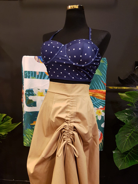 <b><p>Mourning Body cover Mare dot volume Wopom</p></b><b><p>無排 体型カバー マリン ドット ボリューム ワンポン ホルター ハイウエスト ビキニ</p></b><br /><br /><p align='center'>