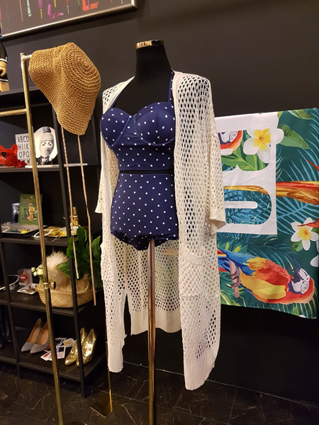 <b><p>Mourning Body cover Mare dot volume Wopom</p></b><b><p>無排 体型カバー マリン ドット ボリューム ワンポン ホルター ハイウエスト ビキニ</p></b><br /><br /><p align='center'>