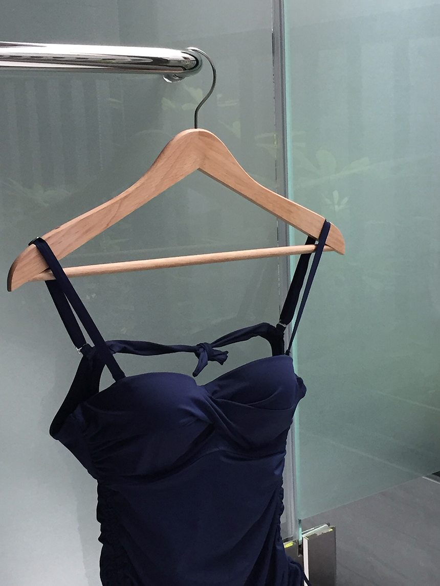 <b><p>Shirring biki 2 pcs we Mono bath suit Women's</p></b><b><p>シャーリング ビキニ 2 個数 ワイヤー モノ水着 女性のセット ねじれ ワンポン</p></b><br /><br /><p align='center'>
