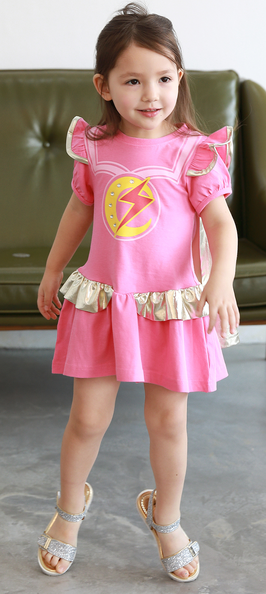 <b><p>Lightning suit and low cthes fire One-piece</p></b><b><p>ボンゲメン服 サンハボク 光 ガールワンピース 半袖 公演 本物 キャラクター服</p></b><br /><br /><p align='center'>