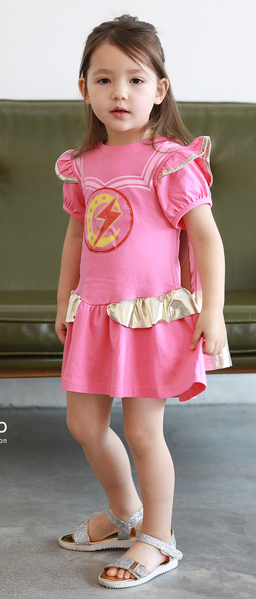 <b><p>Lightning suit and low cthes fire One-piece</p></b><b><p>ボンゲメン服 サンハボク 光 ガールワンピース 半袖 公演 本物 キャラクター服</p></b><br /><br /><p align='center'>