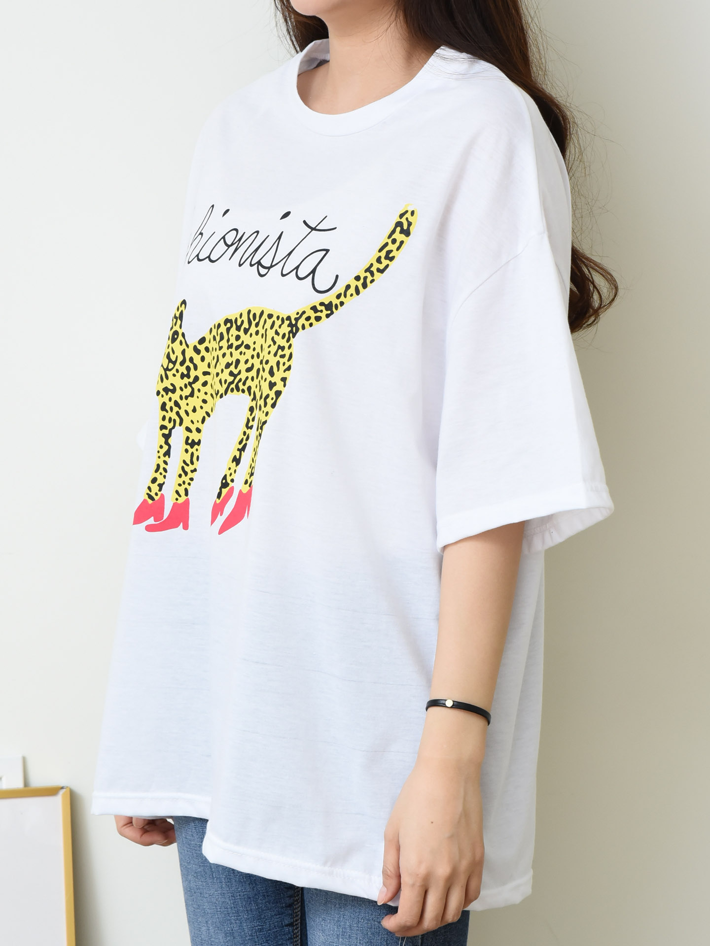 <b><p>1 Cheetah ltering Short Slve Polo round basic</p></b><b><p>1 チーターレタリング 半袖Tシャツ ラウンド ベーシック 女性 基本 夏 大学生ル</p></b><br /><br /><p align='center'>