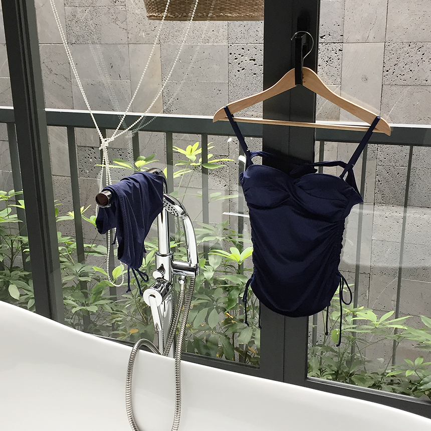 <b><p>Shirring biki 2 pcs we Mono bath suit Women's</p></b><b><p>シャーリング ビキニ 2 個数 ワイヤー モノ水着 女性のセット ねじれ ワンポン</p></b><br /><br /><p align='center'>