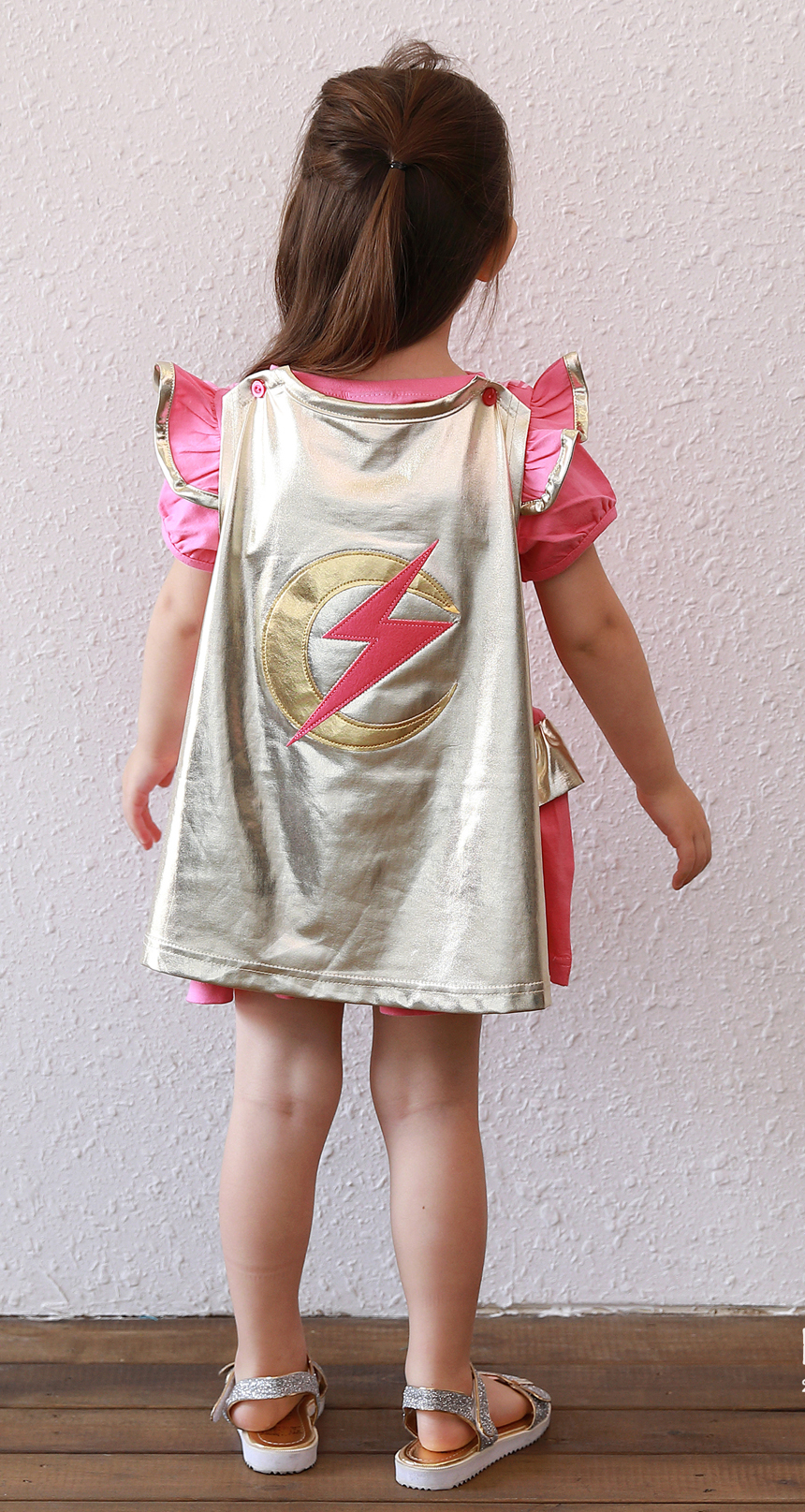 <b><p>Lightning suit and low cthes fire One-piece</p></b><b><p>ボンゲメン服 サンハボク 光 ガールワンピース 半袖 公演 本物 キャラクター服</p></b><br /><br /><p align='center'>