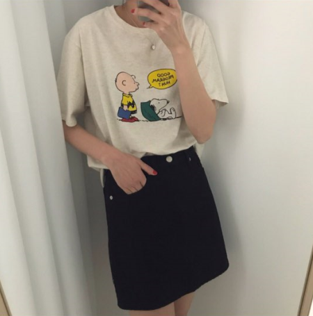 <b><p>Snoopy Short sleeves T-shi Routte fema Characr</p></b><b><p>スヌーピー 半袖 Tシャツ ルーズフィット 女性 キャラクター ユネク 夏</p></b><br /><br /><p align='center'>