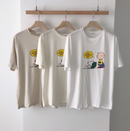 <b><p>Snoopy Short sleeves T-shi Routte fema Characr</p></b><b><p>スヌーピー 半袖 Tシャツ ルーズフィット 女性 キャラクター ユネク 夏</p></b><br /><br /><p align='center'>