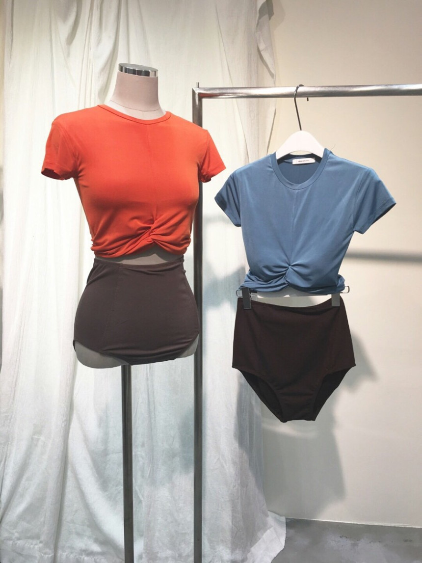 <b><p>kink Color Sht-sleeved bii Summer vacation</p></b><b><p>ねじれ 配色 半袖ビキニ 夏バカンスルック 高クオリティ水着 豪華な 快適な</p></b><br /><br /><p align='center'>
