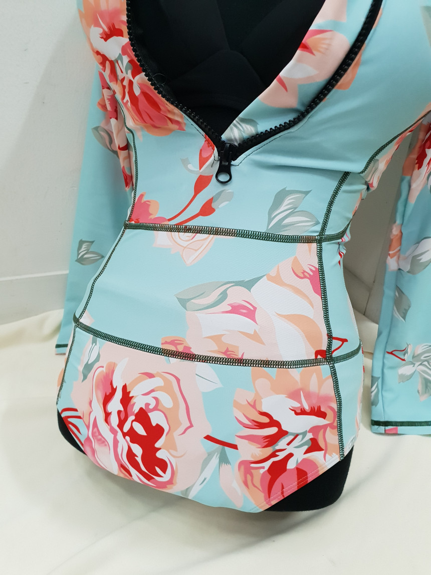 <b><p>1 black Two Piece bikini sky flower Long</p></b><b><p>1 ブラック ツーピース ビキニ スカイ フラワー 長袖 モノ スリー セット セクシー水着</p></b><br /><br /><p align='center'>