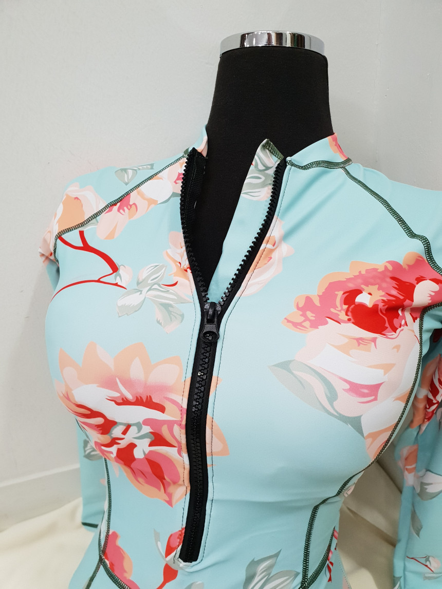 <b><p>1 black Two Piece bikini sky flower Long</p></b><b><p>1 ブラック ツーピース ビキニ スカイ フラワー 長袖 モノ スリー セット セクシー水着</p></b><br /><br /><p align='center'>