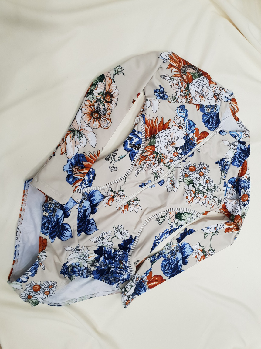 <b><p>front zipper flow Lg sleeve piece Mokini</p></b><b><p>前 ファスナー フラワー 長袖 ワンピース モノキニ 便利な 弾力性のある レジャールック</p></b><br /><br /><p align='center'>