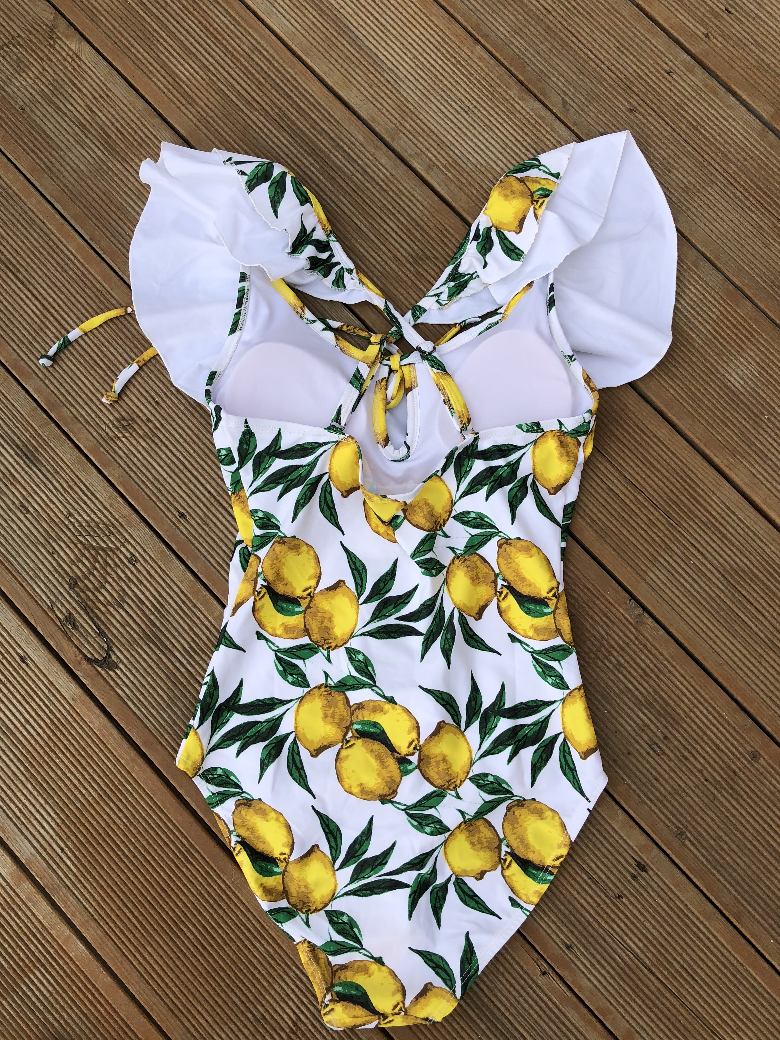 <b><p>Frill lemon Mokini piece swimsuit A sophisticated</p></b><b><p>フリル レモン モノキニ ワンピース 水着 洗練された感じ 甘い フィソ価値 かわいい</p></b><br /><br /><p align='center'>