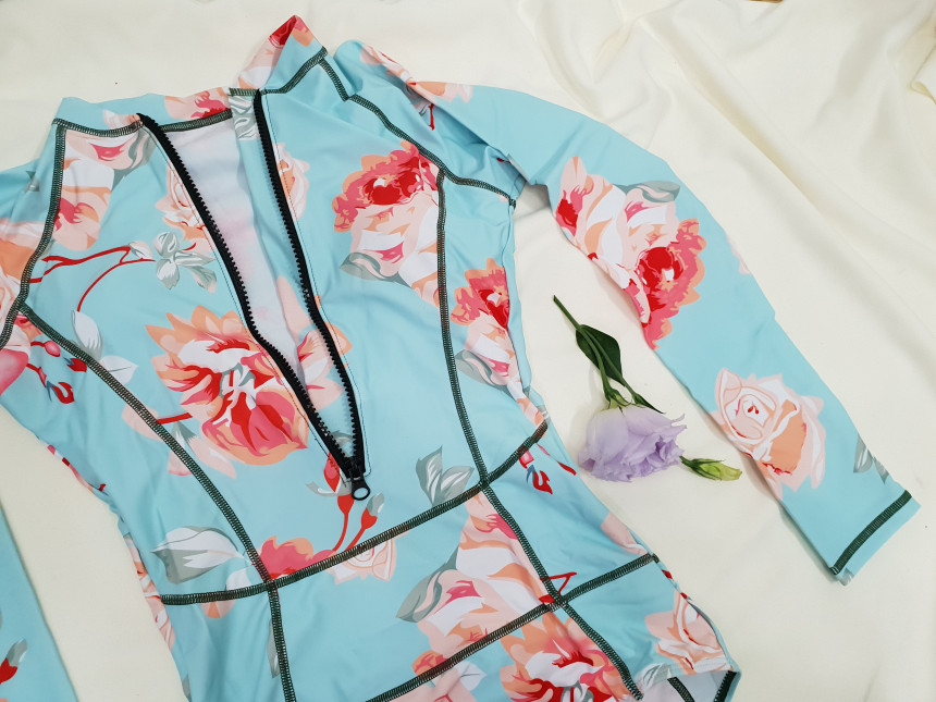 <b><p>1 black Two Piece bikini sky flower Long</p></b><b><p>1 ブラック ツーピース ビキニ スカイ フラワー 長袖 モノ スリー セット セクシー水着</p></b><br /><br /><p align='center'>