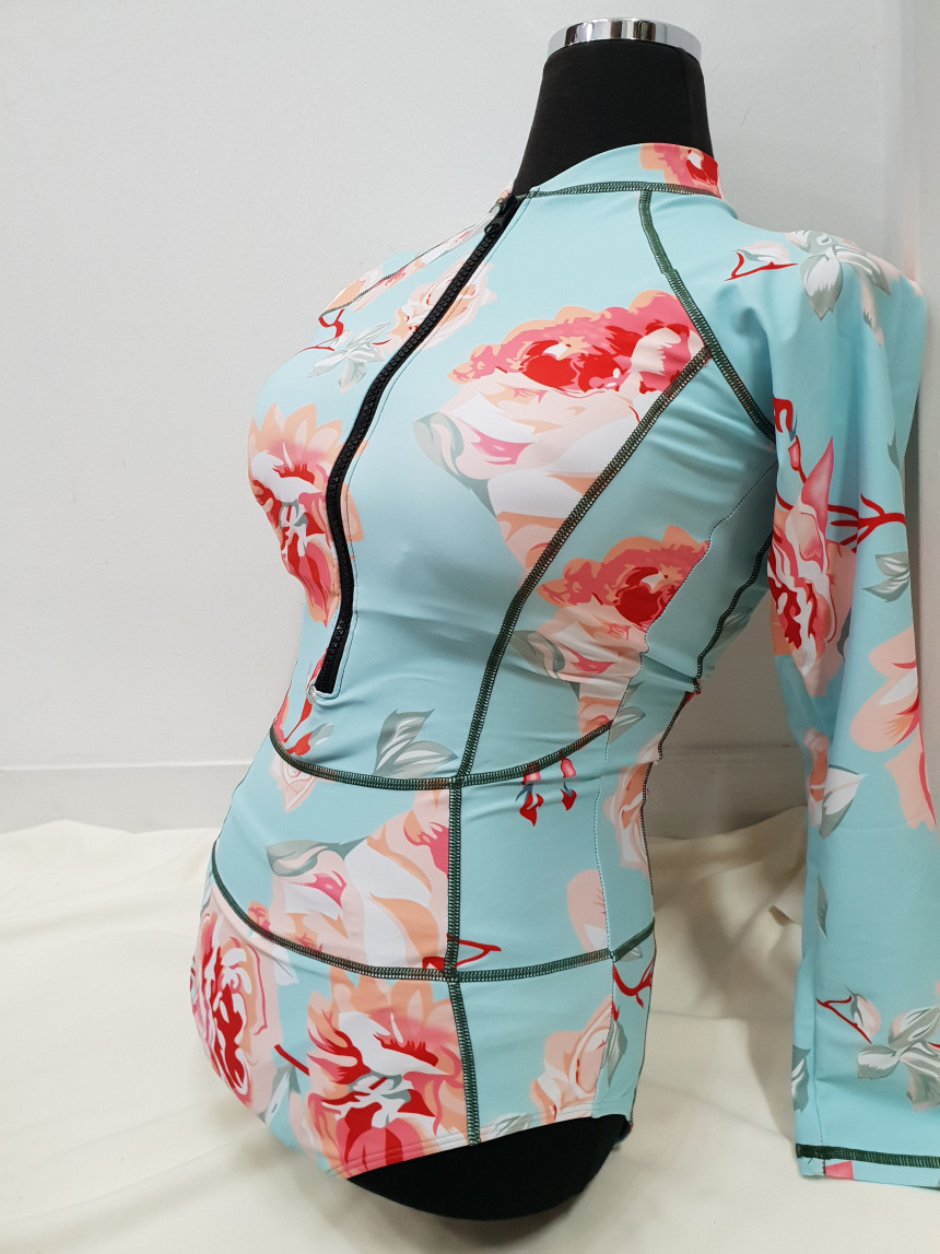 <b><p>1 black Two Piece bikini sky flower Long</p></b><b><p>1 ブラック ツーピース ビキニ スカイ フラワー 長袖 モノ スリー セット セクシー水着</p></b><br /><br /><p align='center'>