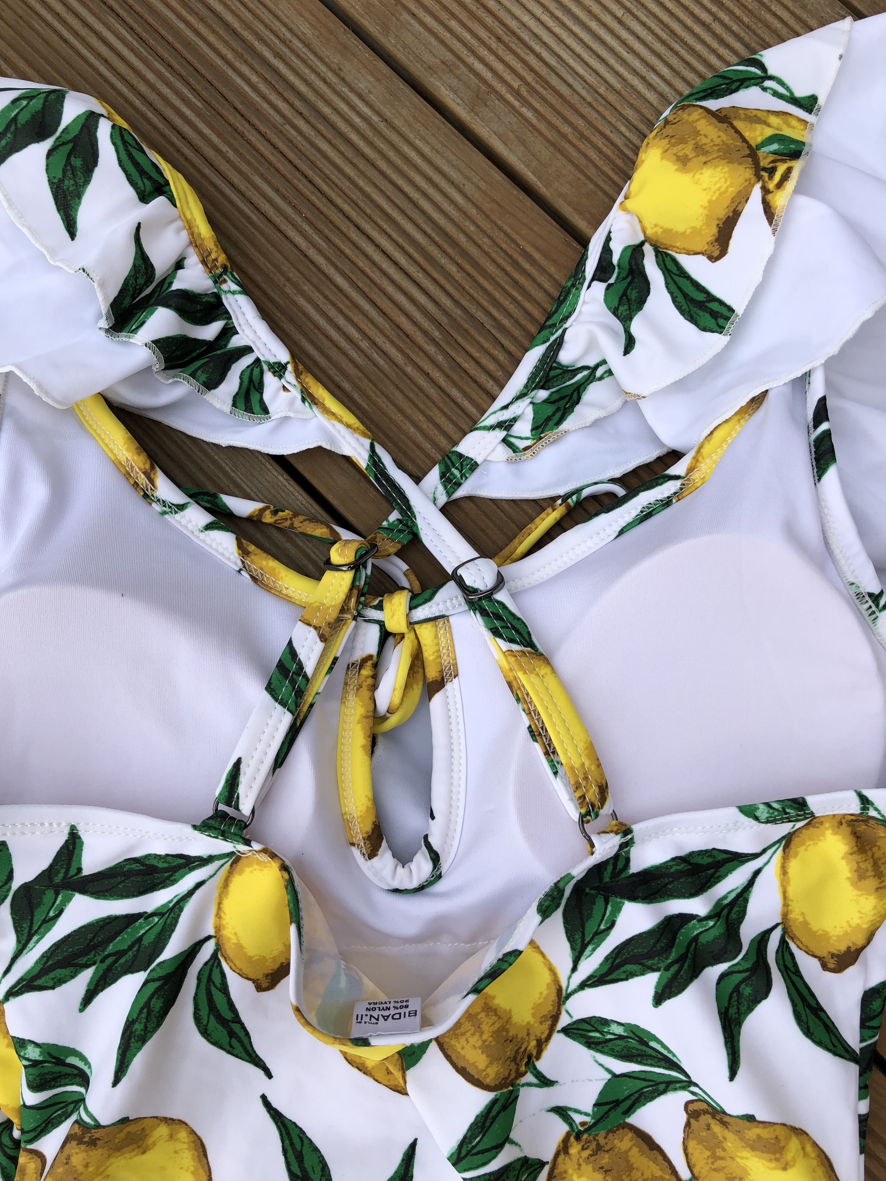 <b><p>Frill lemon Mokini piece swimsuit A sophisticated</p></b><b><p>フリル レモン モノキニ ワンピース 水着 洗練された感じ 甘い フィソ価値 かわいい</p></b><br /><br /><p align='center'>