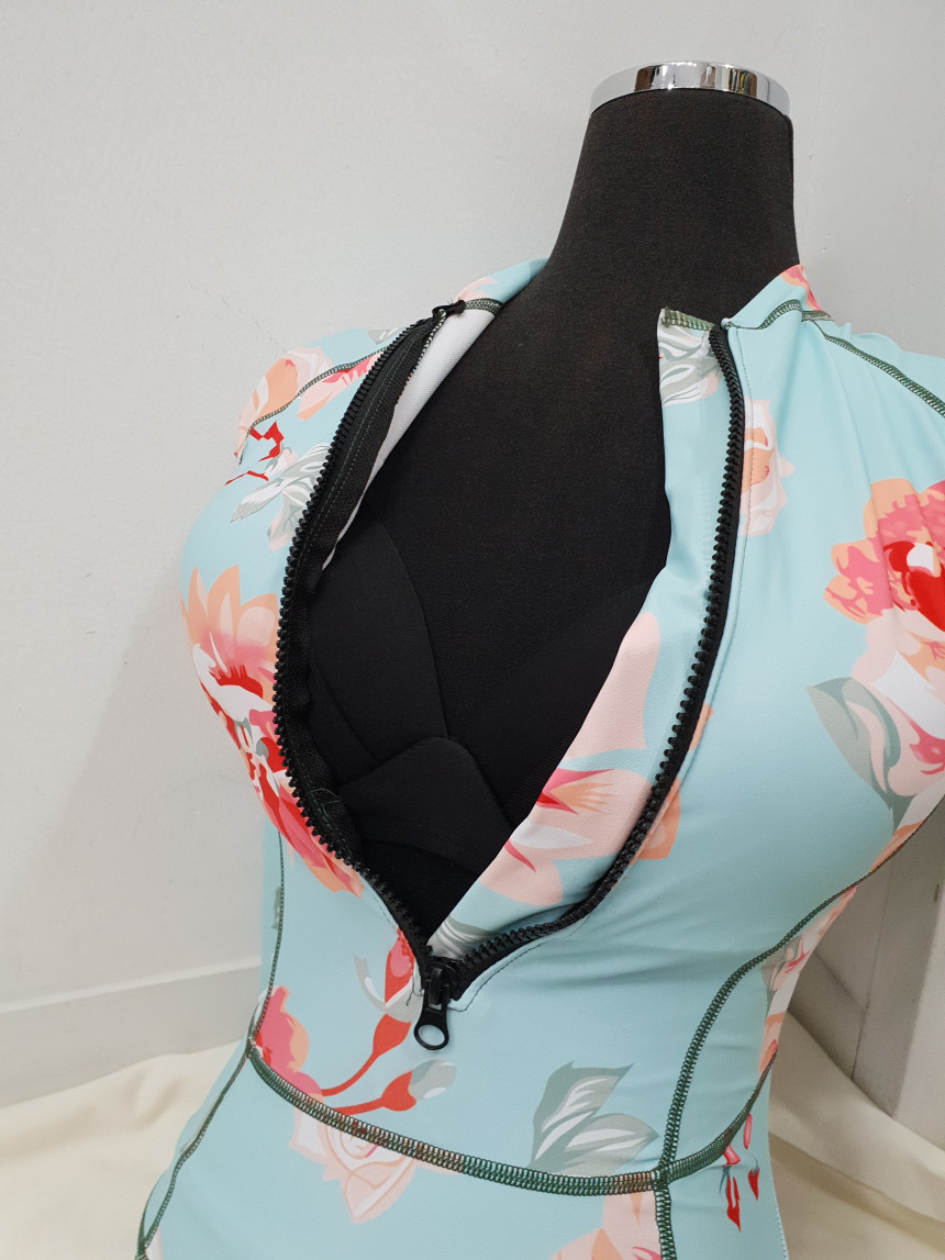 <b><p>1 black Two Piece bikini sky flower Long</p></b><b><p>1 ブラック ツーピース ビキニ スカイ フラワー 長袖 モノ スリー セット セクシー水着</p></b><br /><br /><p align='center'>