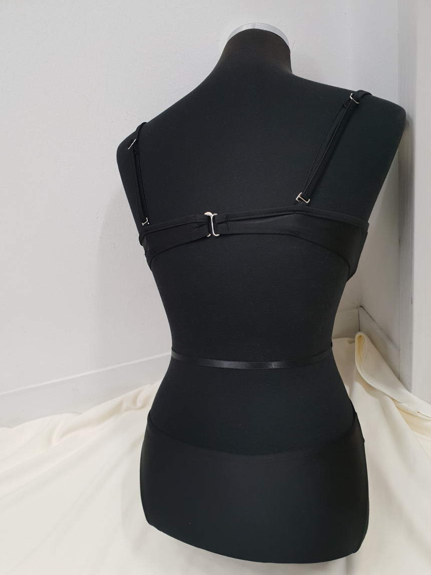 <b><p>1 black Two Piece bikini sky flower Long</p></b><b><p>1 ブラック ツーピース ビキニ スカイ フラワー 長袖 モノ スリー セット セクシー水着</p></b><br /><br /><p align='center'>