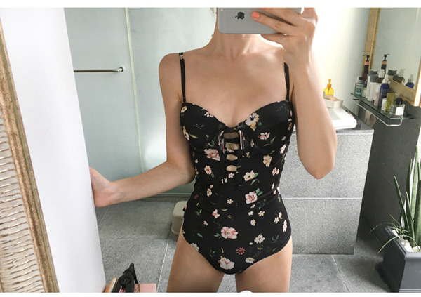 <b><p>black flower corset Monokini Clean ratio</p></b><b><p>ブラック フラワー コルセット モノキニ 清純非 セクシー水着 アイレ ハイウエストの非</p></b><br /><br /><p align='center'>