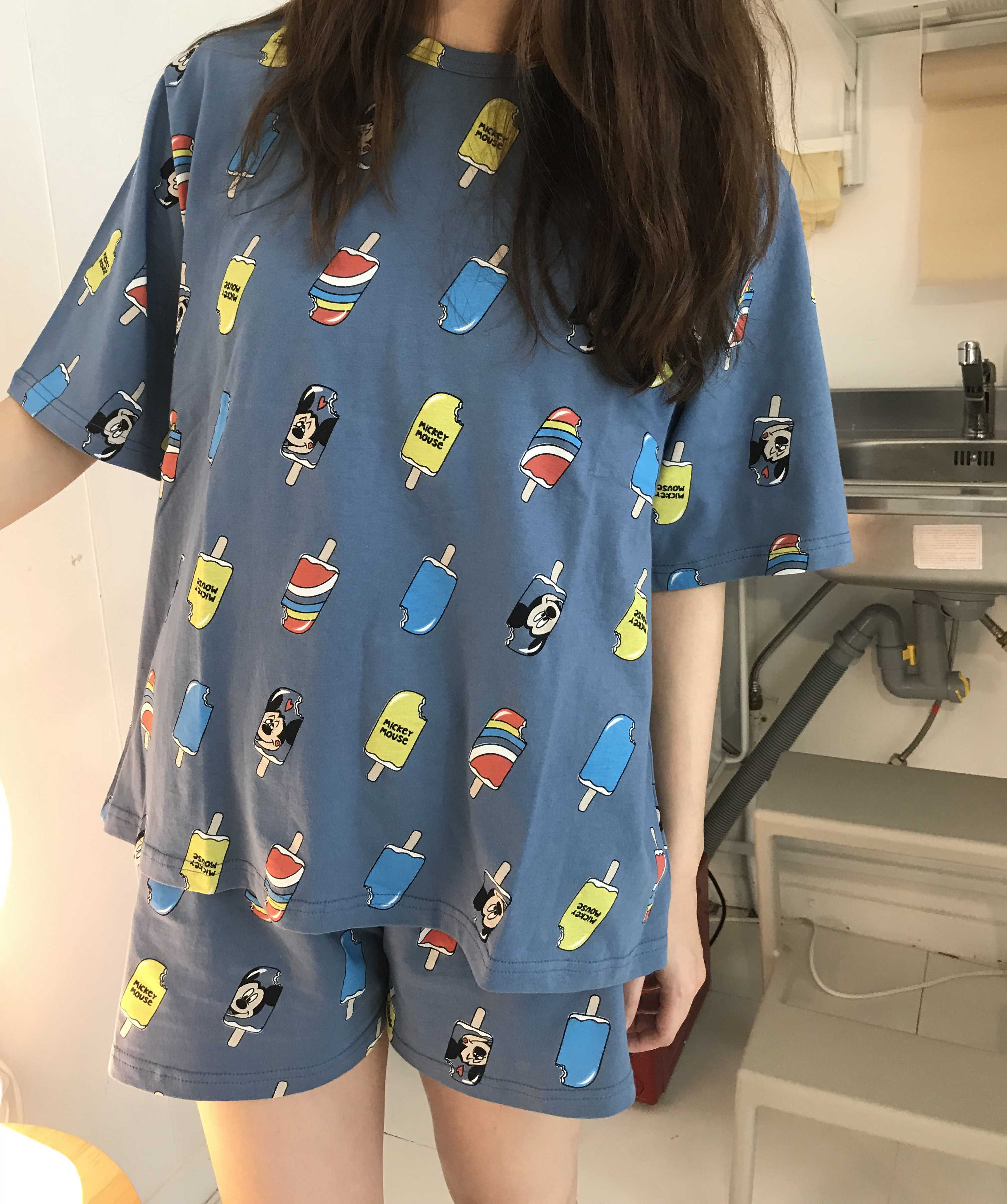 <b><p>cute Disney Mick summer Pajamas fhion cool</p></b><b><p>かわいい ディズニー ミッキー 夏 パジャマ ファッション クール ウォームウォーム</p></b><br /><br /><p align='center'>