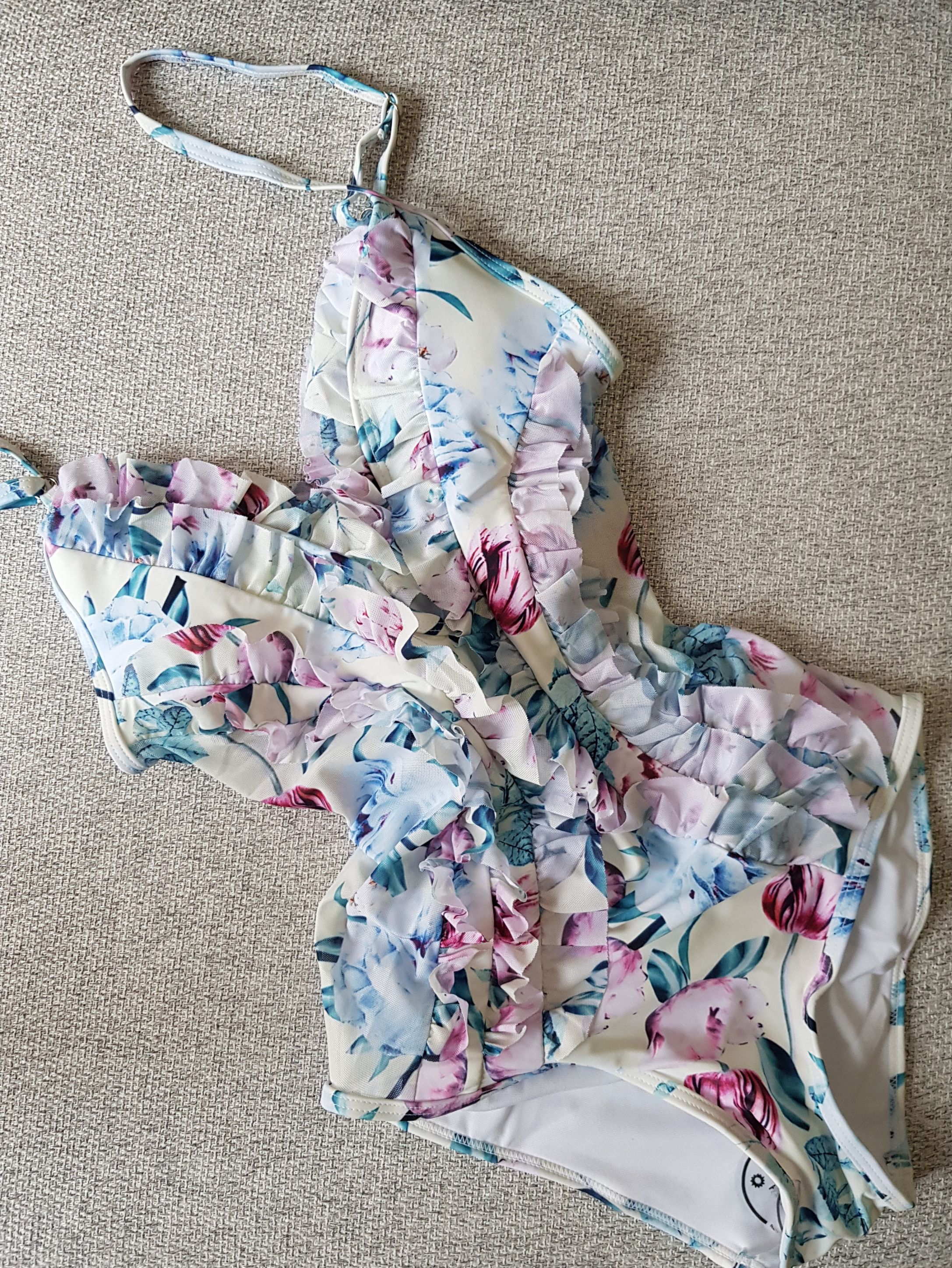 <b><p>Zimmerman pastel flow Frill Monokini W's</p></b><b><p>ジマーマン パステル フラワー フリル モノキニ 女性のビーチウエアドレス バカンスルック</p></b><br /><br /><p align='center'>