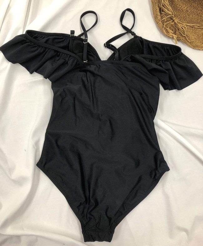 <b><p>Frill Off shoulder Monokini piece swimsuit</p></b><b><p>フリル オフショルダー モノキニ ワンピース 水着 2色 セクシー 韓非 洗練された非</p></b><br /><br /><p align='center'>
