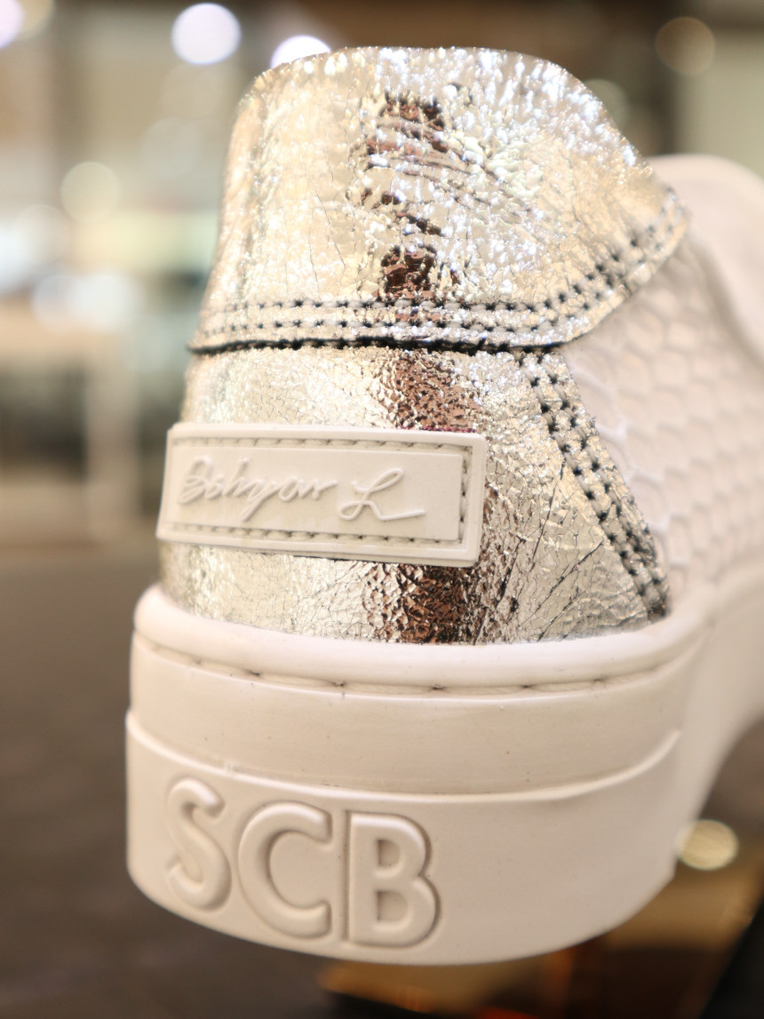 <b><p>Shu Comma Bonnie Heybee ip- White DG4DX17017WHT</p></b><b><p>シューコンマみる ホニビ スリップオン ホワイト DG4DX17017WHT バカンス</p></b><br /><br /><p align='center'>