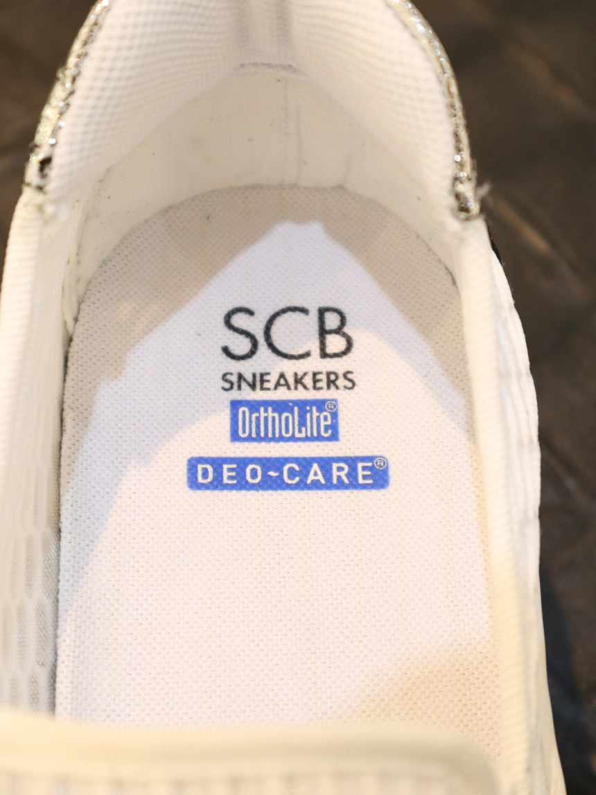 <b><p>Shu Comma Bonnie Heybee ip- White DG4DX17017WHT</p></b><b><p>シューコンマみる ホニビ スリップオン ホワイト DG4DX17017WHT バカンス</p></b><br /><br /><p align='center'>